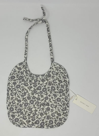 NEW Quincy Mae Bib, White, size None